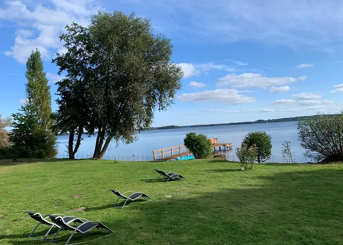 Ferienwohnung Am See Mit Terrasse